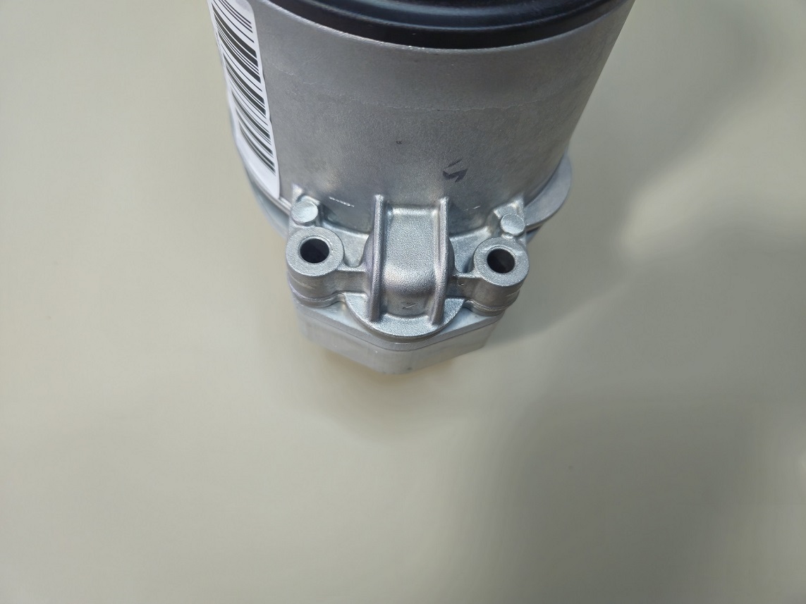 Chladič motorového oleja Gen2 OEM Land Rover LR124259 C2S52808 - Image 11