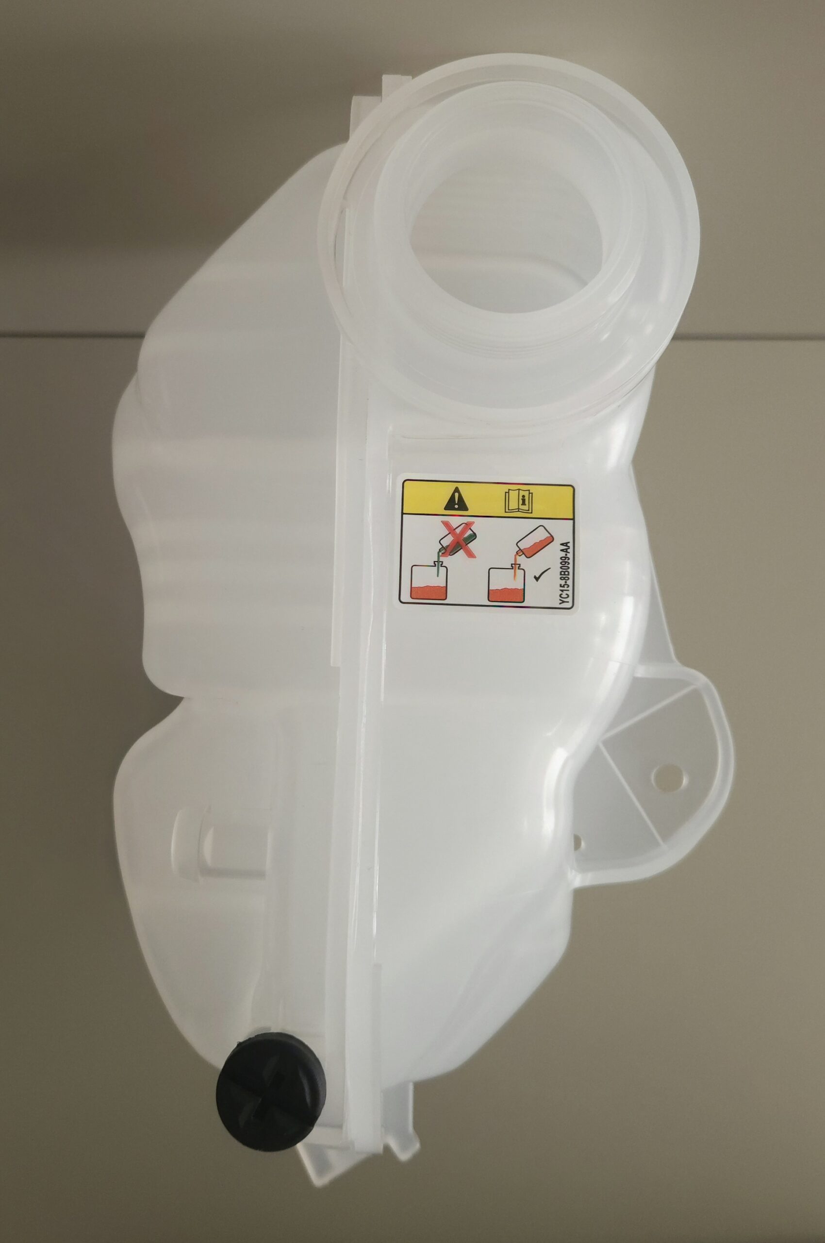 Expanzná nádrž chladiacej kvapaliny OEM LR181676 - Image 3