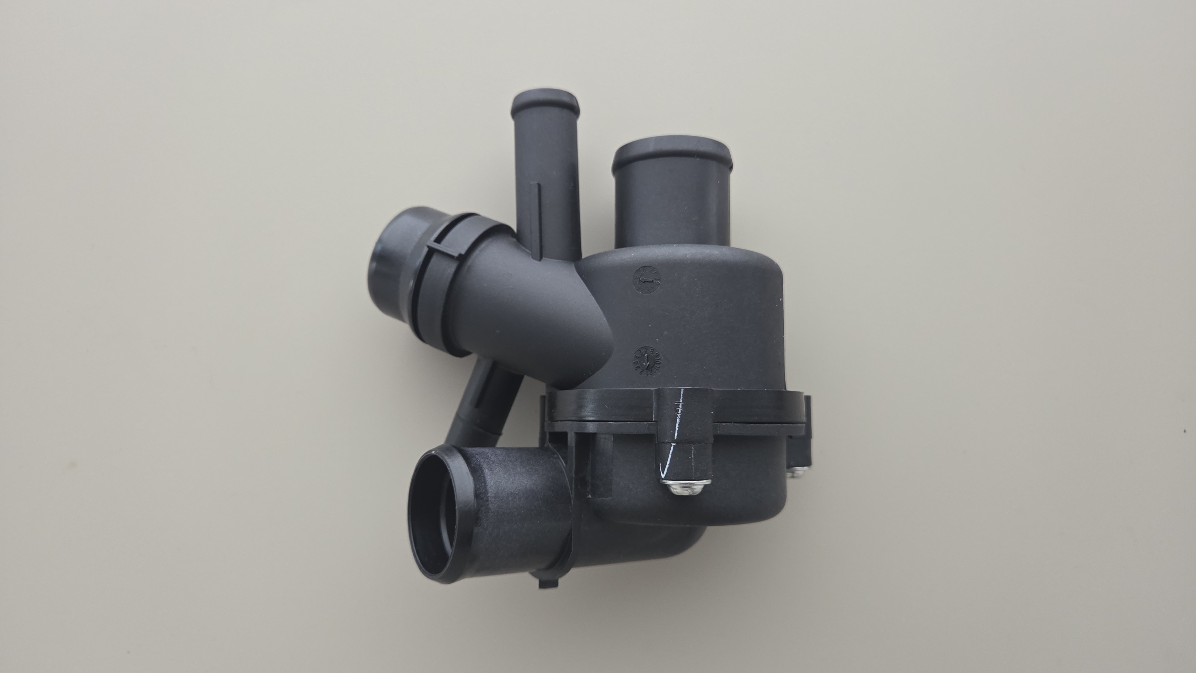 Termostat plynu chlodzacego 3.0 Diesel LR033675
