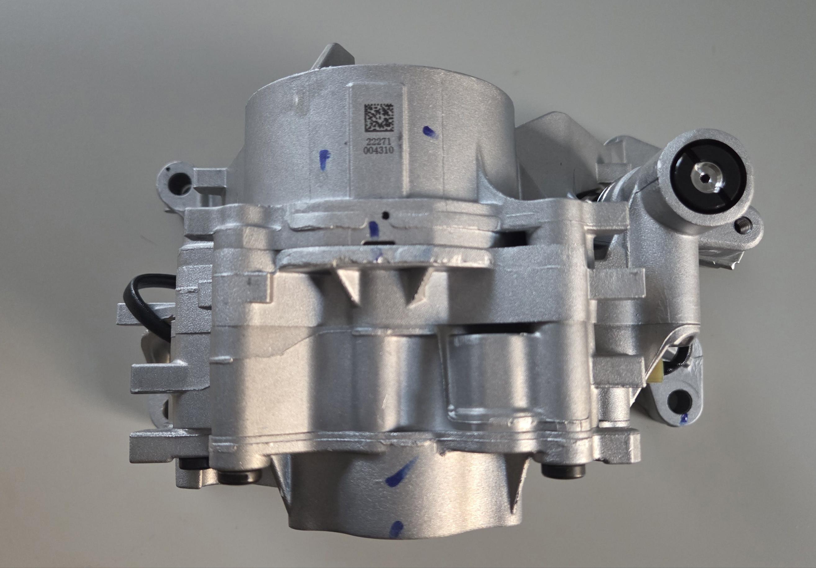 LR110501 - Image 4