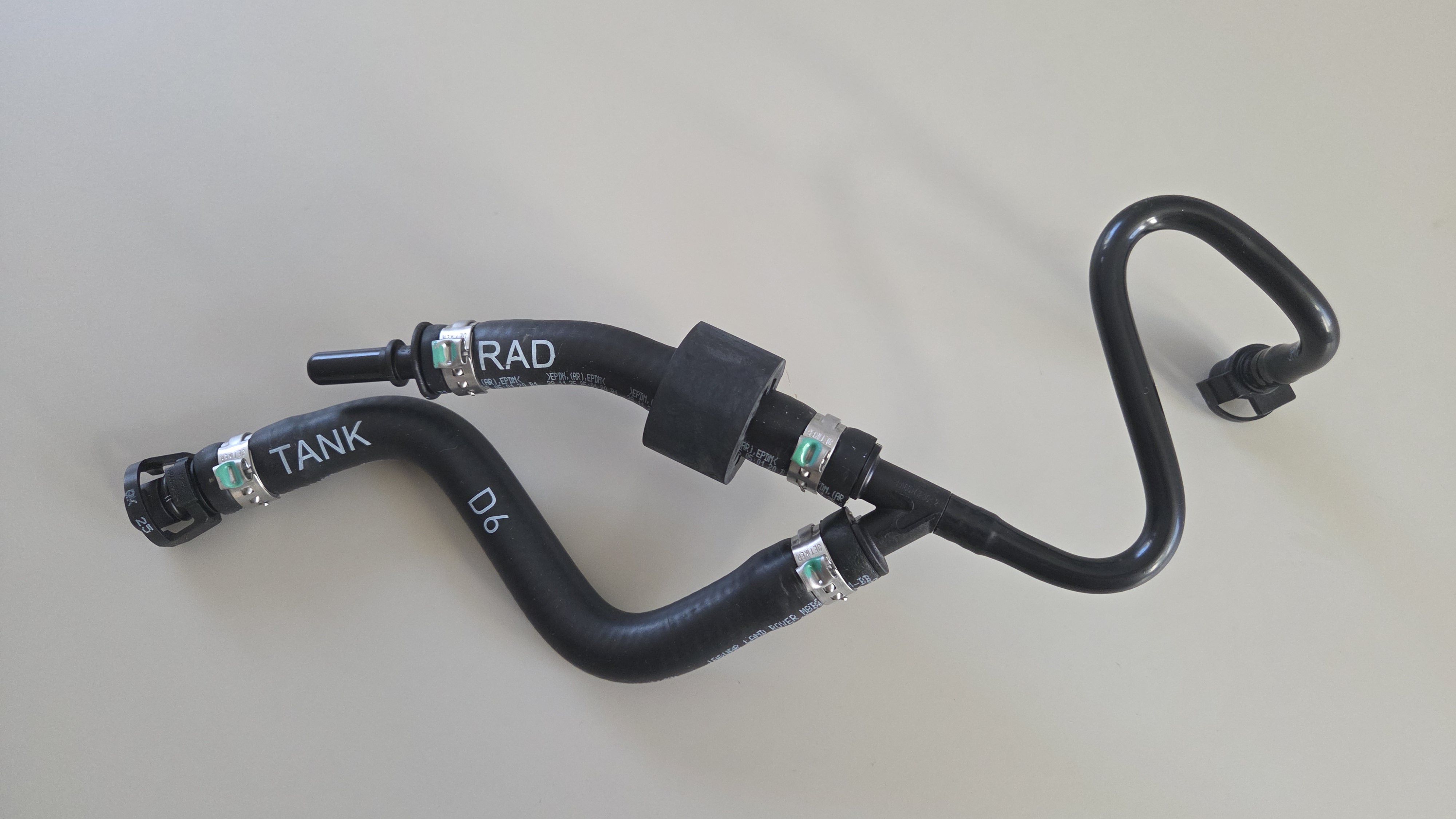 LR139417 - Engine Coolant Bleed Hose for Land Rover Range Rover IV L405 [3.0 D AJ20D6] - Image 2