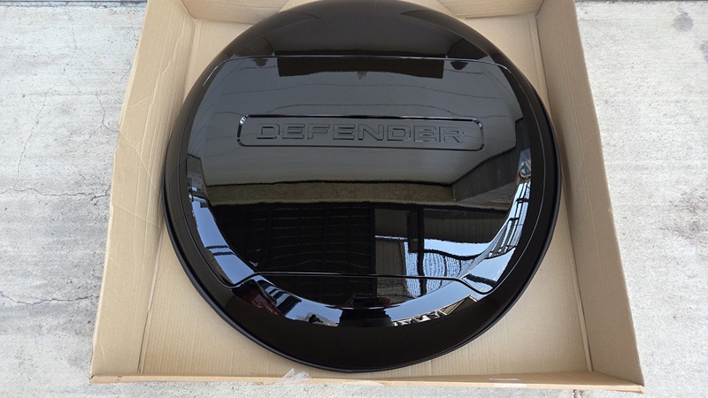 Kryt rezervy Gloss Black VPLEW0157
